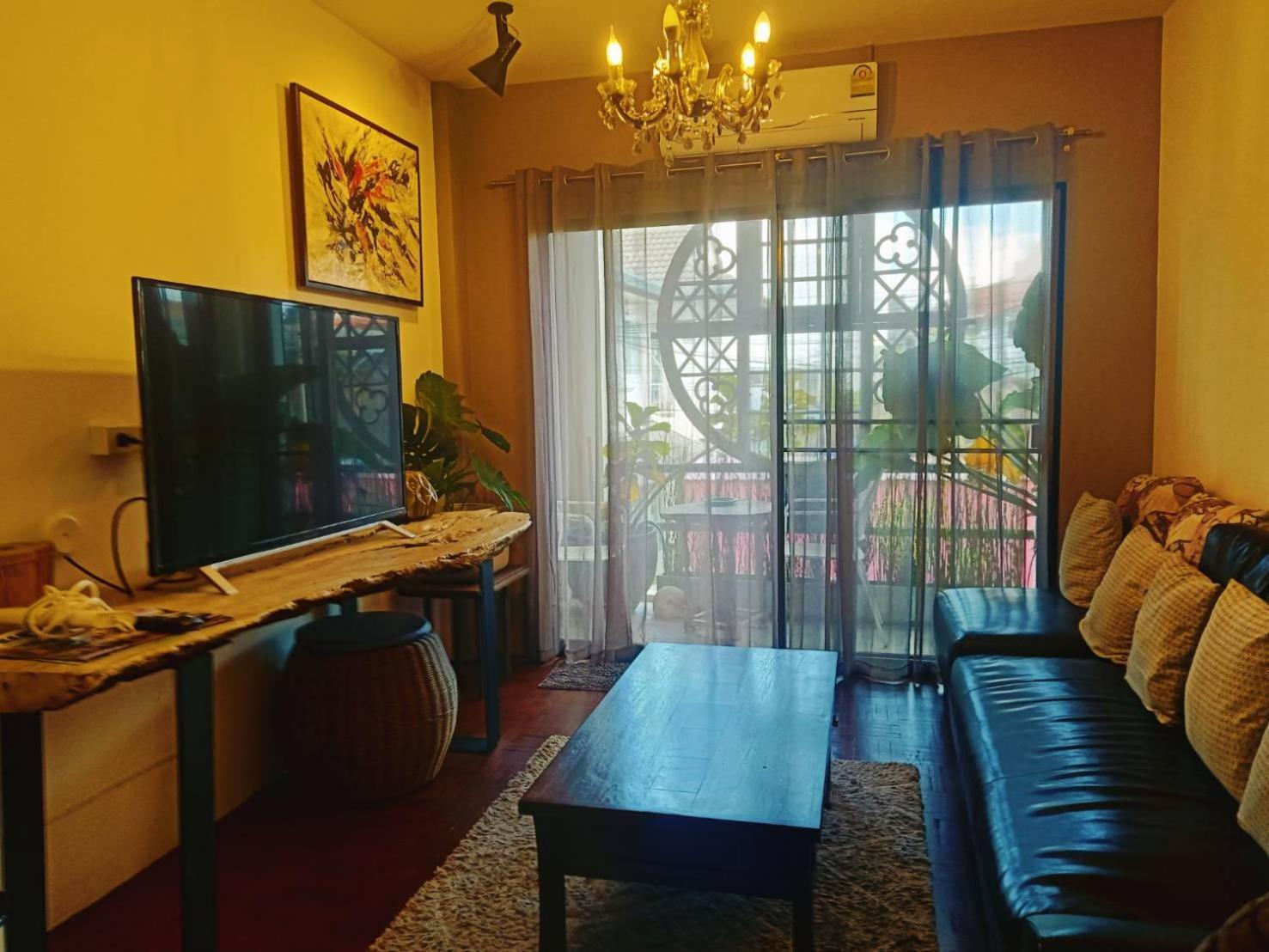 8Th House @ Center Of Chiangmai Old Town Apartamento Chiang Mai Exterior foto