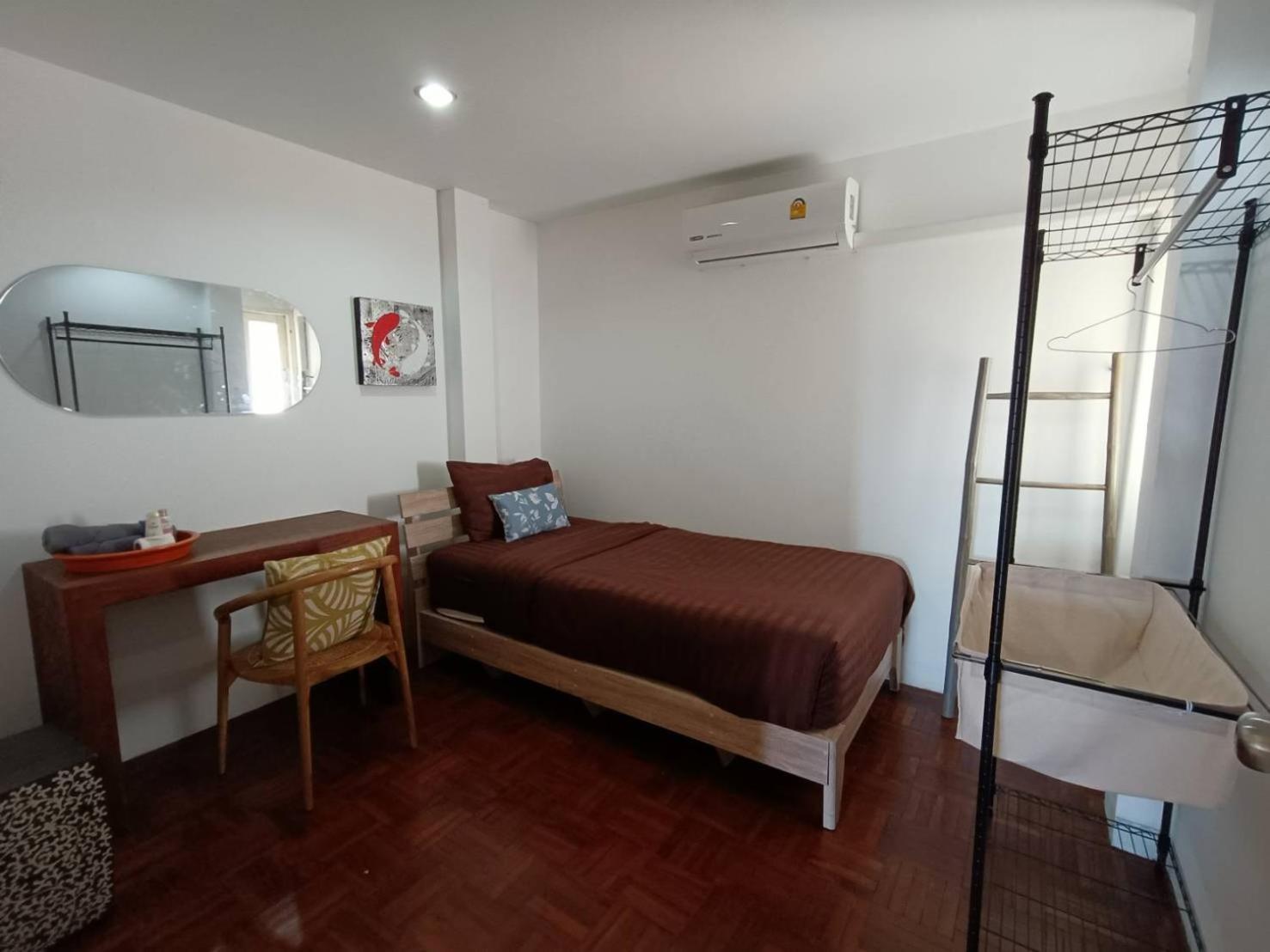 8Th House @ Center Of Chiangmai Old Town Apartamento Chiang Mai Exterior foto